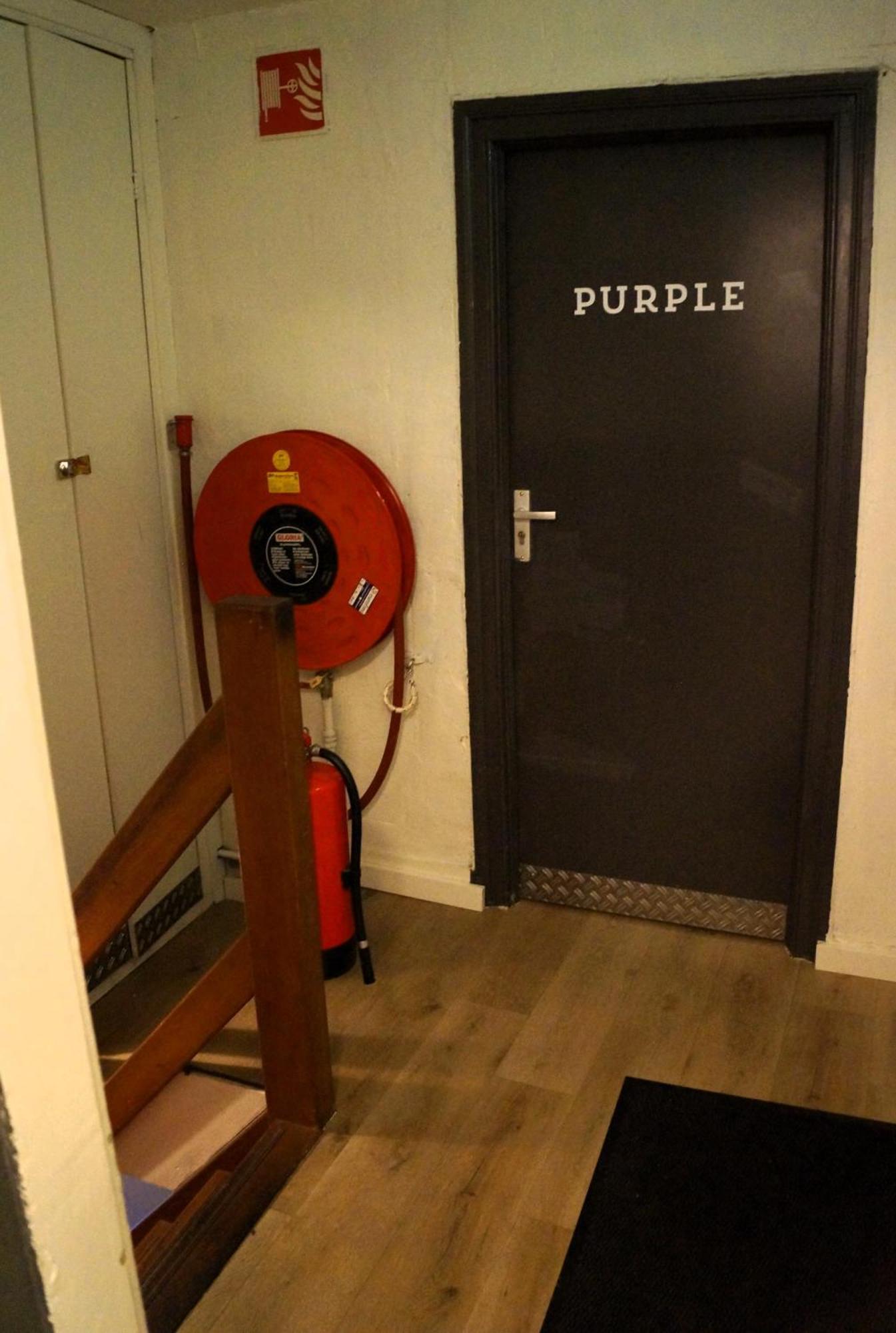 Hostel Herberg, Het Wapen *